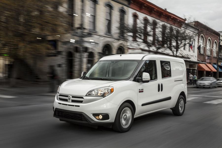  Dodge Ram ProMaster City Tradesman SLT Cargo Van 2015 года  (фото 4 из 7)